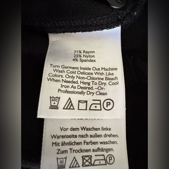 Eddie Bauer Classic Black Knitwear - Picture 5 of 5